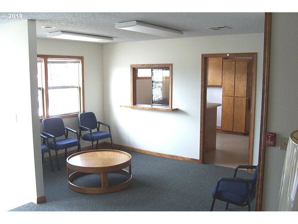 408 Alder St, Brookings, OR 97415